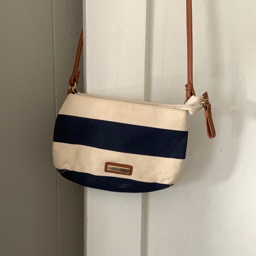 Tommy Hilfiger crossbody